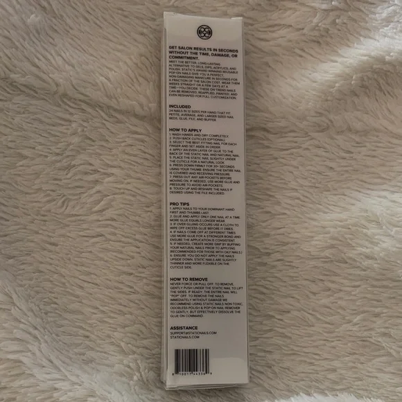 Elegant Pink Reusable Press-On Nails - Picture 2 of 3